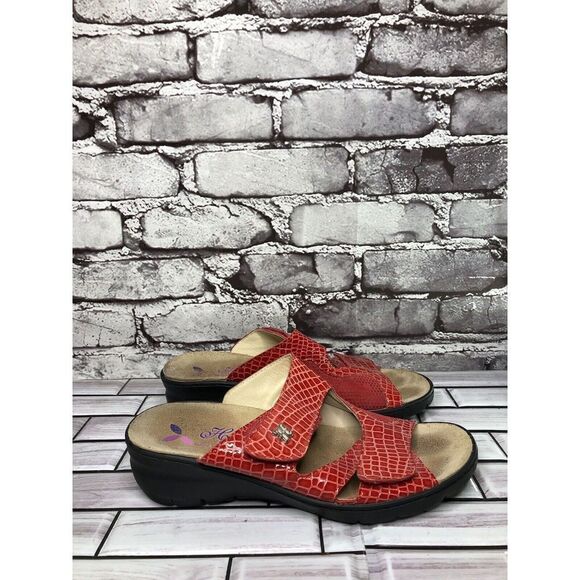 Helle Comfort Red Leather Croc Print Strap Wedge Sandals Women’s Sz 38EU/7.5M US - Picture 1 of 16